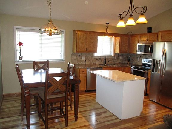 4th image of 25626 Forest Boulevard Ln