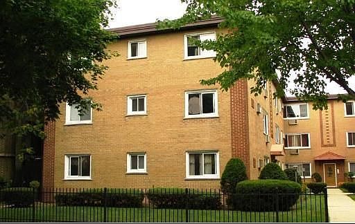 1st image of 1626 W Greenleaf Ave APT 2E