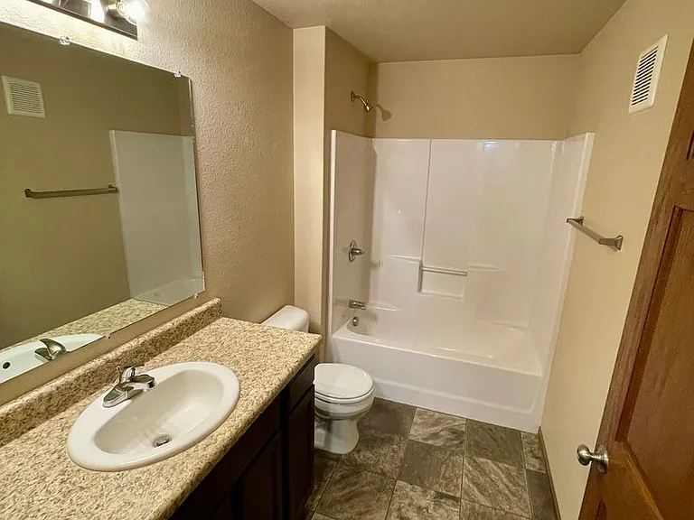 4210 Kateland St — Photo 8
