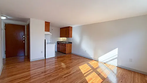 180 Bond St / Theo Investments LLC Photo 1