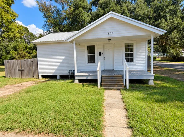 800 N Bailey St, Abbeville, LA 70510