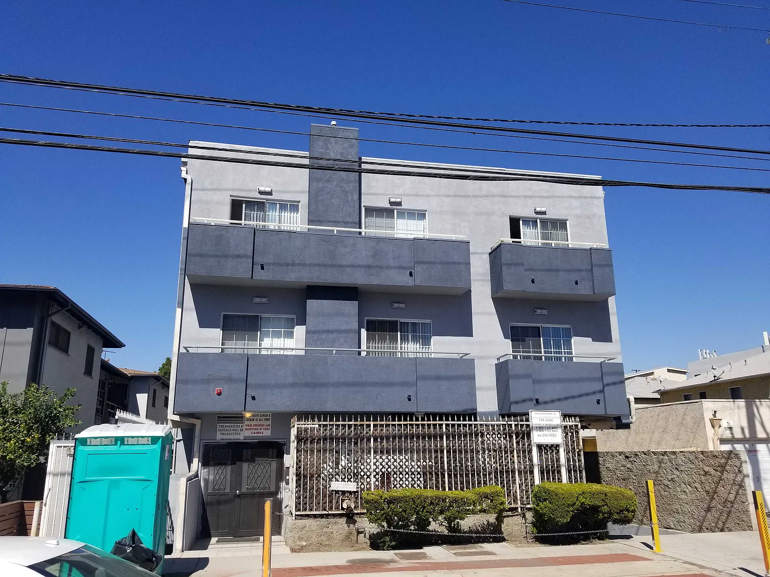 4 bed, $3,995 — Photo 1