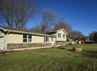 1503 N Ramble Rd, McHenry, IL 60050