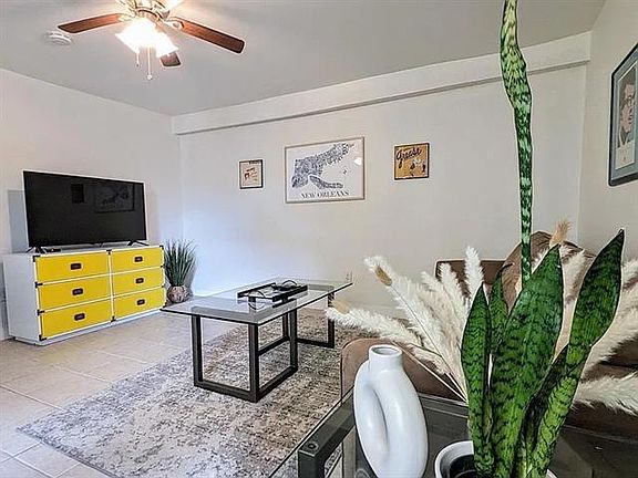 3rd image of 2603 Danneel St