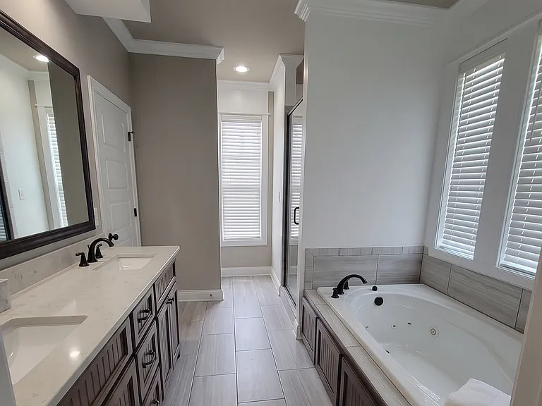 331 Rolling Acres Dr — Photo 6
