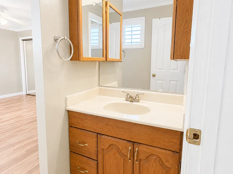 4543 Sloat Rd — Photo 19