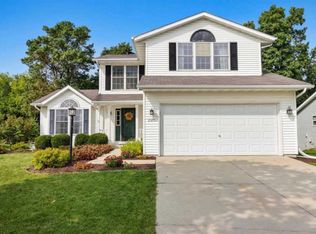 2320 Brookstone Ln, Waukesha, WI 53188