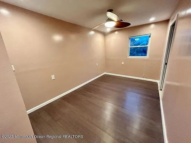 403 Cedar Ave — Photo 17