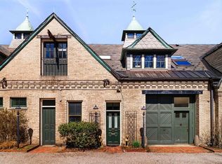 Riley Carriage House Condominium, Newton, MA 02458