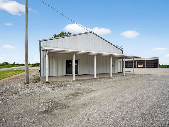 4th image of 20234 495th Ln