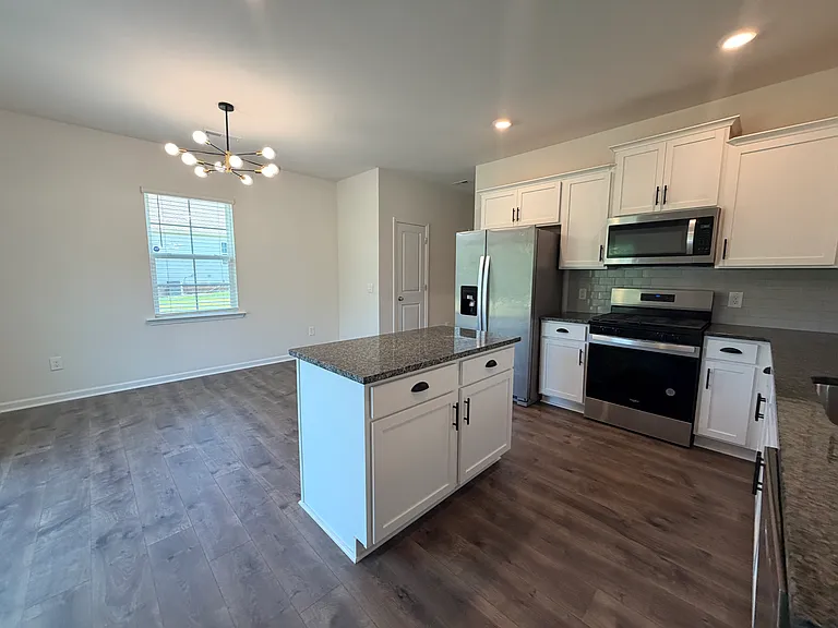 1121 Tilburn Ter — Photo 9