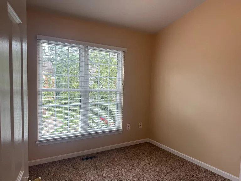 2202 Commissary Cir #208 — Photo 19