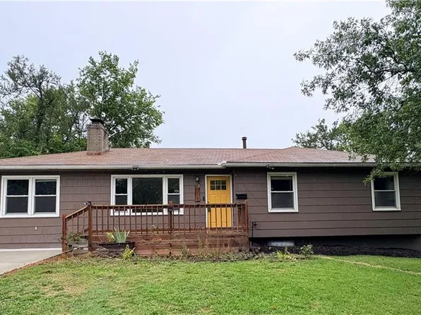 6110 E 148th Ter, Grandview, MO 64030