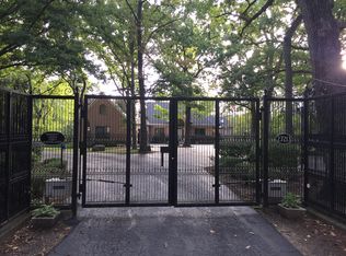 27213 N Fairfield Rd, Wauconda, IL 60084