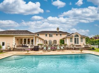 23 Ring Neck Rd, Remsenburg, NY 11960