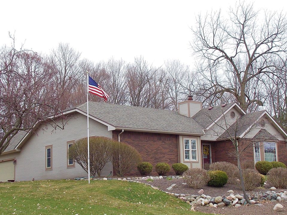 1st image of 1724 Willow Woods Ln