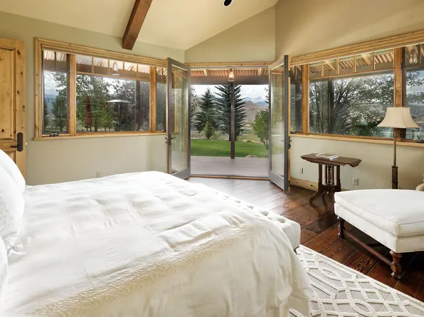 725 Aspen Valley Downs Rd, Woody Creek, CO 81656