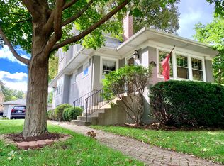 332 N Spring Ave, La Grange Park, IL 60526