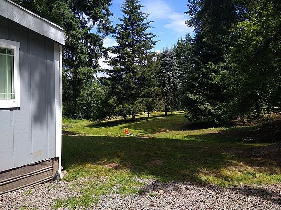 3rd image of 39806 NE 12th Ave