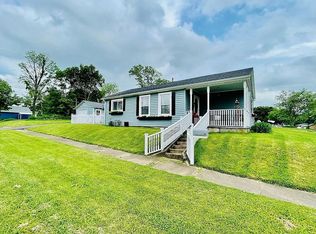 602 S 8th St, Mitchell, IN 47446