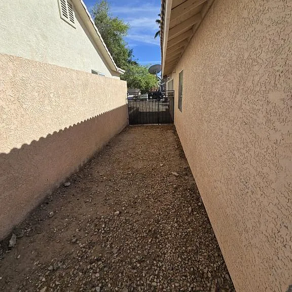 1933 E Leisure Ln — Photo 27