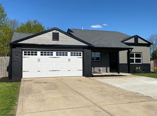 8441 Devonshire Rd, Columbus, IN 47201