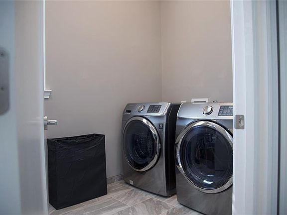 2nd image of 1717 Annex Ave #304