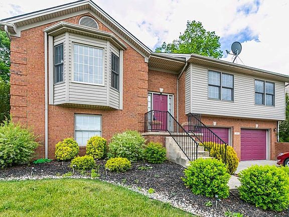 2nd image of 360 Reynolds Dr