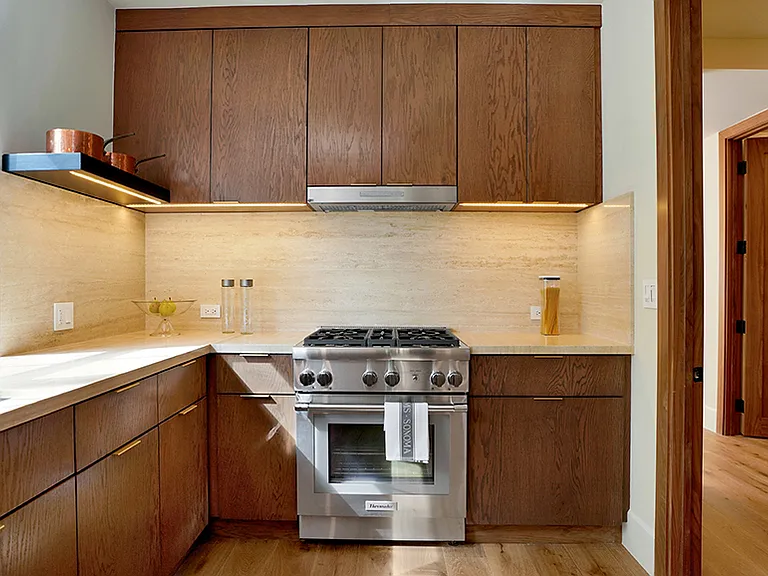 265 S Meridith Ave — Photo 15