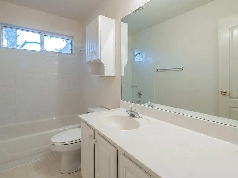 2811 Hannah Kay Ln — Photo 11