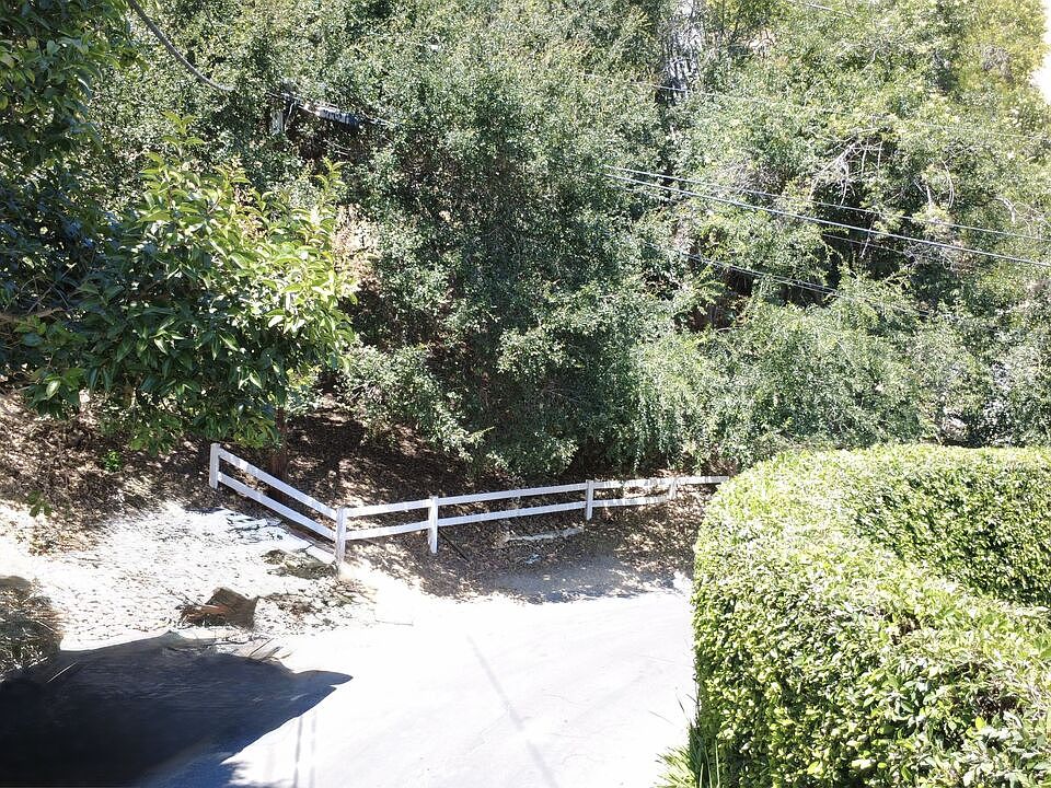 2nd image of 3701 N Avenida Del Sol
