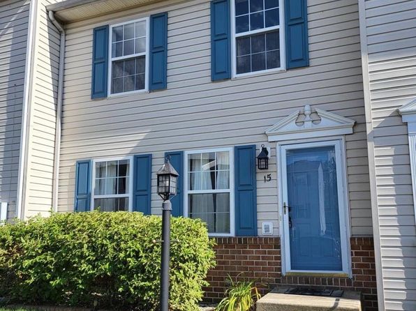 15 Red Barberry Dr