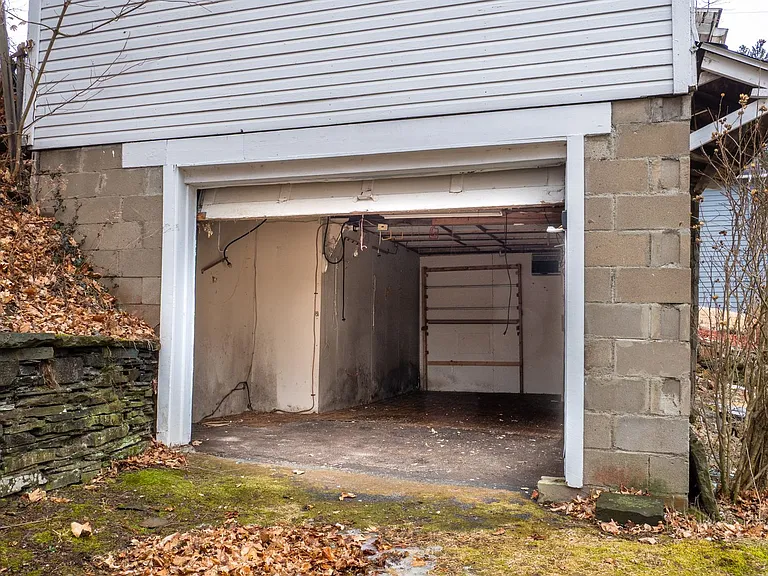 427 Delaware Ave — Photo 15