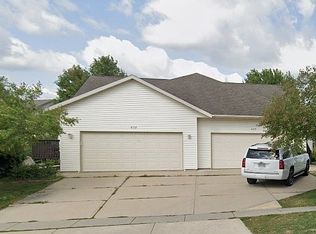 407-409 Lueders Rd, Sauk City, WI 53583