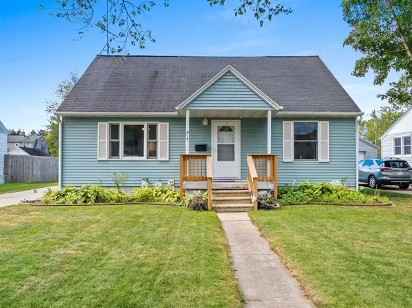 915 S Lutz St, Shawano, WI 54166