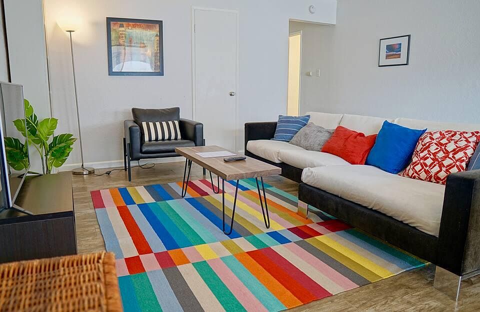 1st image of 1724 Wright St APT 1