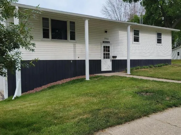 950 Henry STREET, Platteville, WI 53818