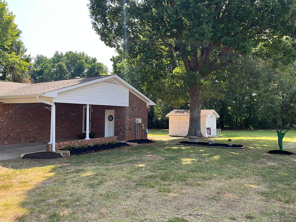 1st image of 1428 Flora Ave