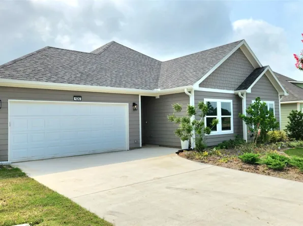 106 Wesson St, Gun Barrel City, TX 75156