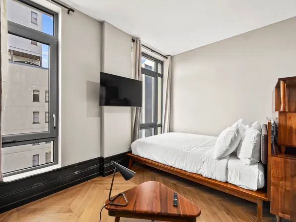 185 Chrystie Street image 1 of 28