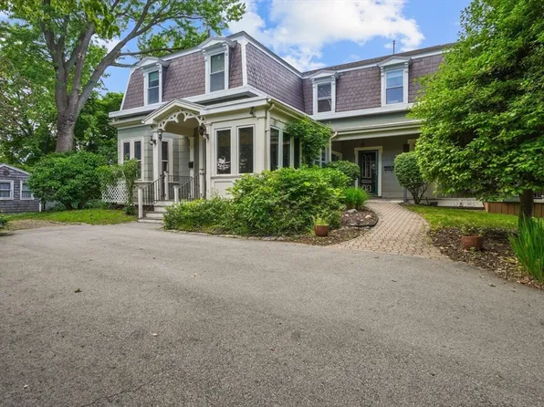 55 Caldwell St, Weymouth, MA 02191