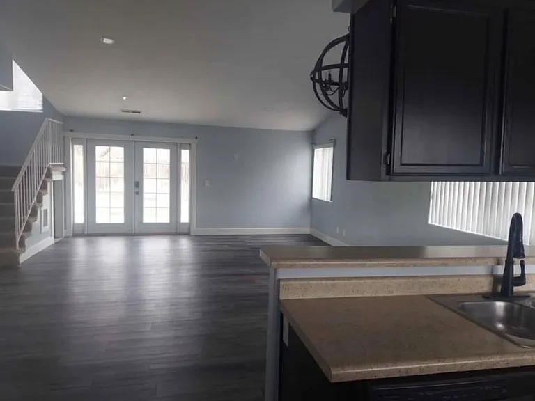 105 N 4000 W — Photo 2