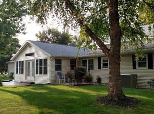 206 N Main St, Mansfield, IL 61854