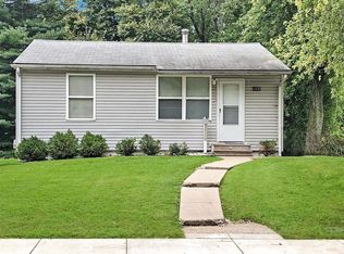 108 N 8th St, Belleville, IL 62220