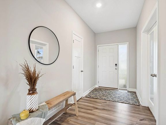 3rd image of 11351 83rd St NE
