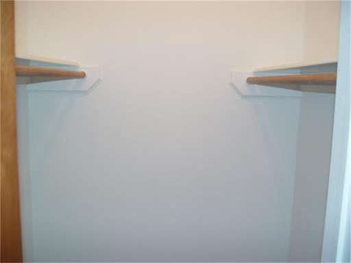 5th image of 2217 Hollister St APT 114