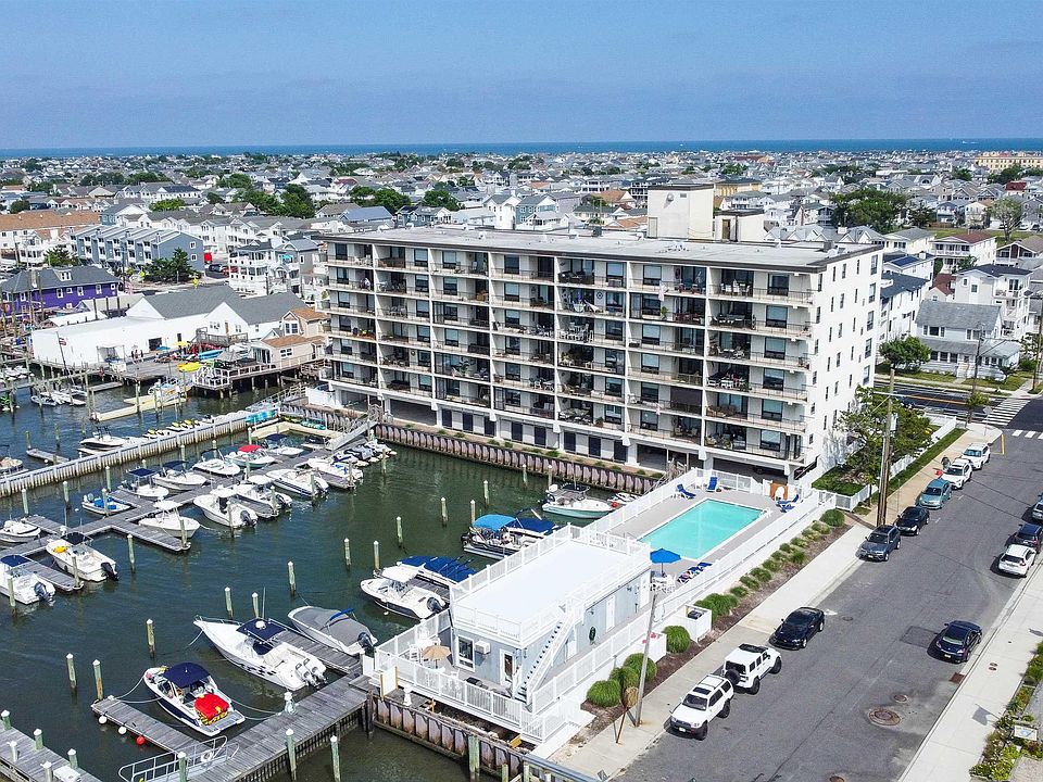 1st image of 336 Bay Ave APT 303
