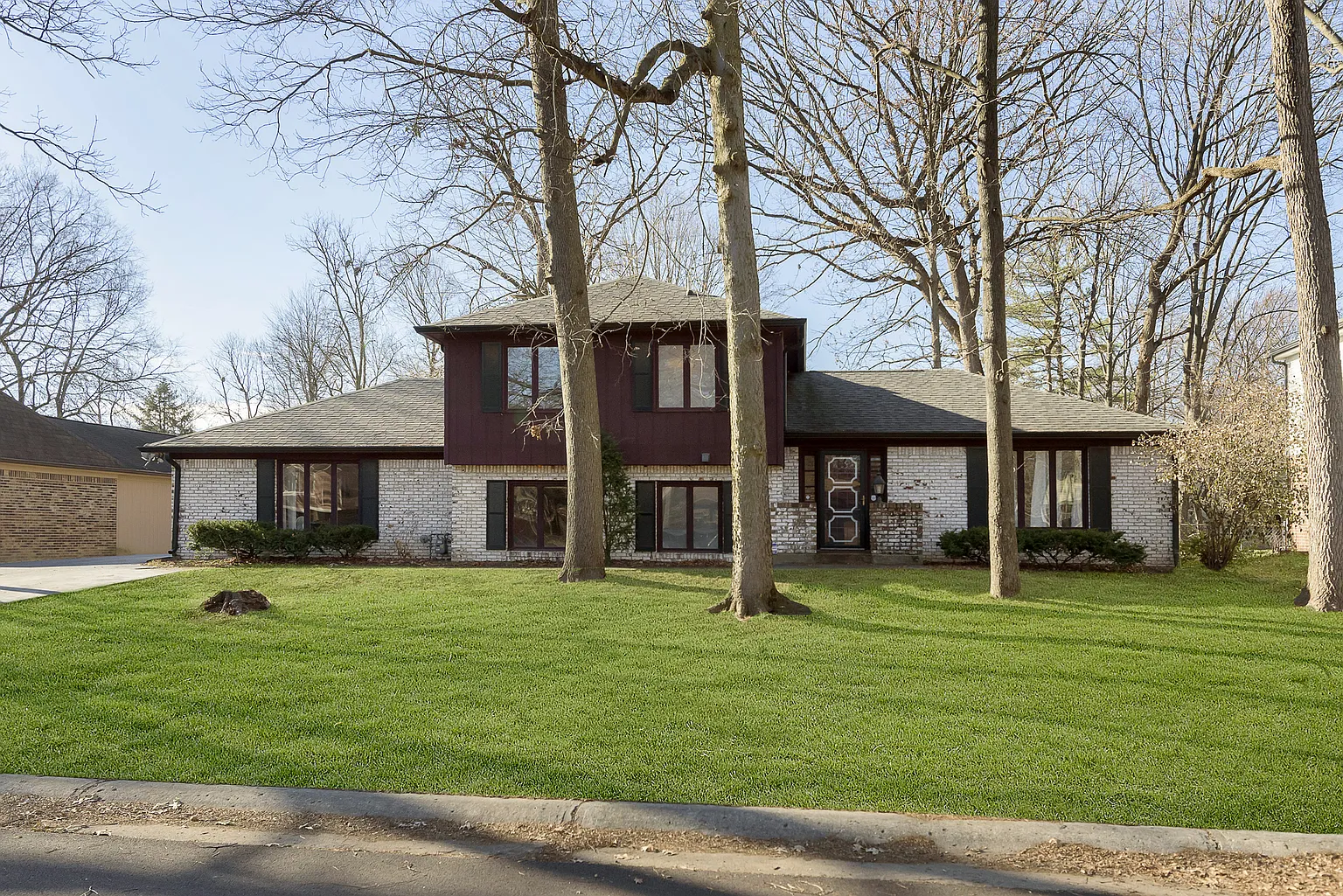 428 Sudbury Ct photo 1