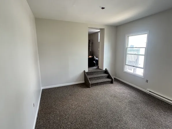 1924 Parker Ave #2B, Holmes, PA 19043