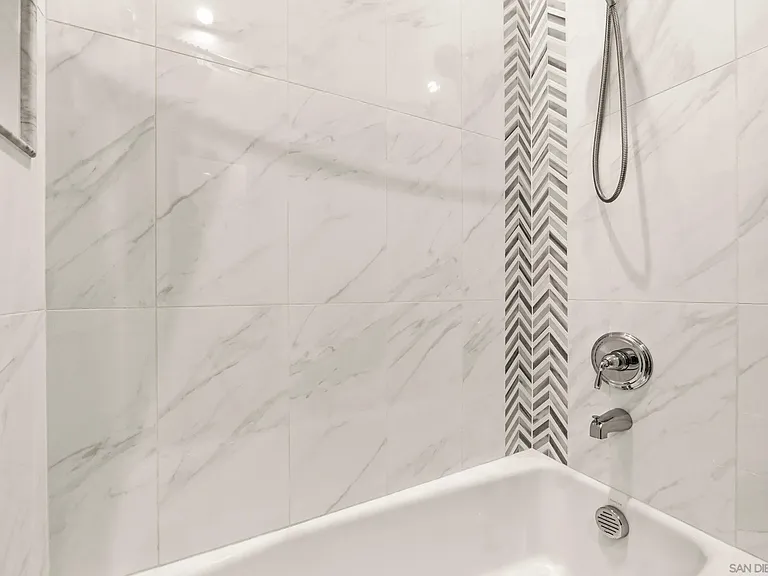 6210 Summit Crest Cir — Photo 24